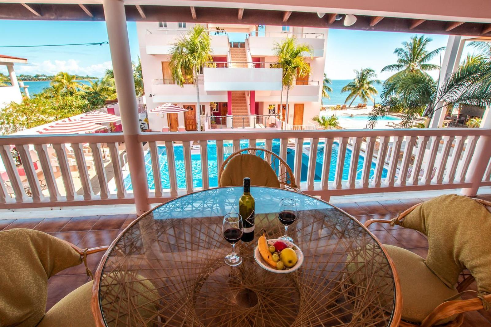 Miramar Suites Placencia Εξωτερικό φωτογραφία