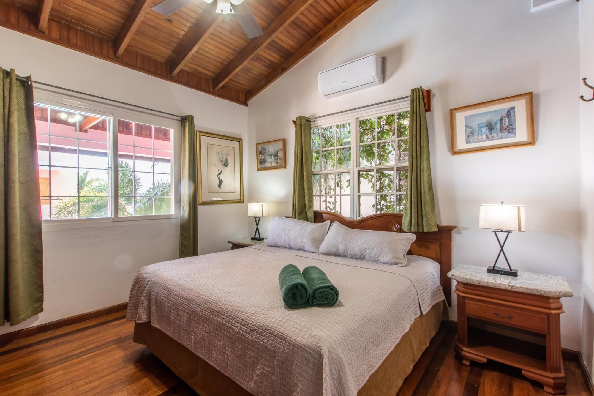Miramar Suites Placencia Δωμάτιο φωτογραφία