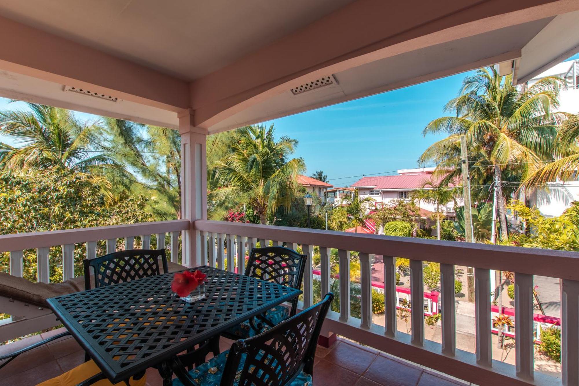 Miramar Suites Placencia Δωμάτιο φωτογραφία